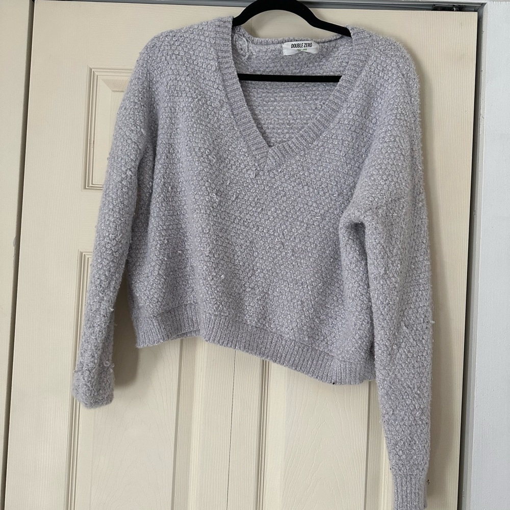 V neck sweater